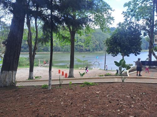 El nuevo mirador se ha convertido en uno de los principales atractivos del turicentro. (Foto: Edwin Gúa)