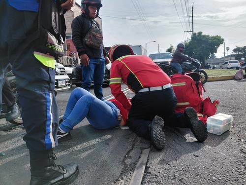 La víctima es una motorista de 21 años. (Foto: CBM)