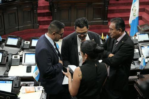 La diputada oficialista Victoria Pa’La rechazó las objeciones y afirmó que buscan bloquear el apoyo aprobado para los consumidores. (Foto: Wilder López/Soy502)
