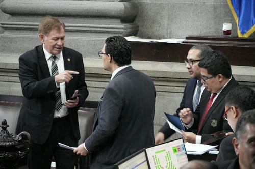 El presidente del Congreso, Luis Contreras, indico que sea posible que las objeciones sean agendadas para la próxima sesión plenaria. (Foto: Wilder López/Soy502)