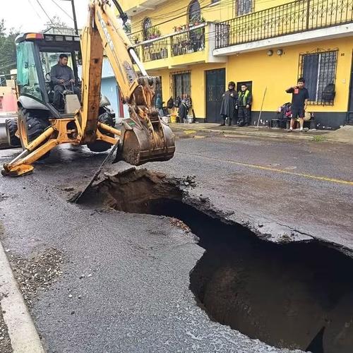 Autoridades municipales ya trabajan en el sector. (Foto: Emixtra)