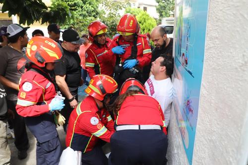 La víctima sufrió heridas de bala en la pierna derecha. (Foto: CBM)