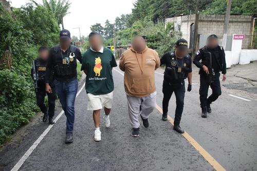 Los detenidos son: José "N", de 39 años, y Diego "N", de 33. (Foto: PNC)