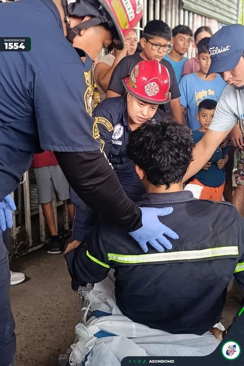 (Foto vía: Bomberos Municipales Departamentales)