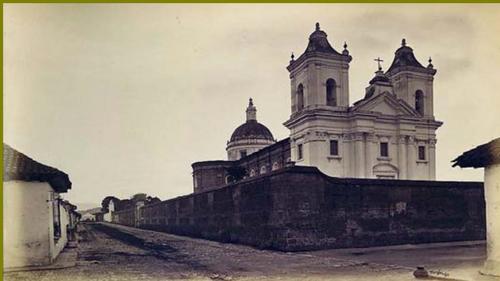 Así lucía La Recolección antes de los terremotos de 1917 y 1918. (Foto: Guatehistoria.com)
