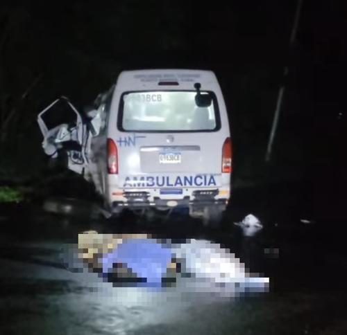 Dos personas perdieron la vida tras el fuerte accidente. (Foto: Redes sociales)