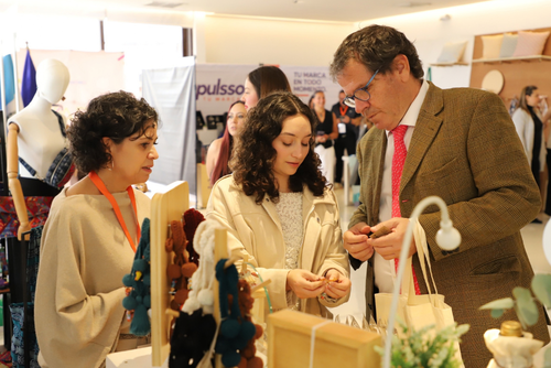 Inauguran Regalarte 2026 con productos artesanales