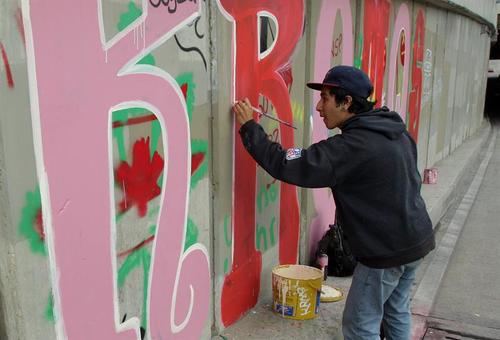 En Colombia no está permitido hacer grafitis (EFE)