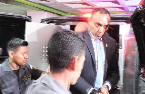 Byron Lima a su llegada a Tribunales. (Foto: Evelyn de León/Soy502).