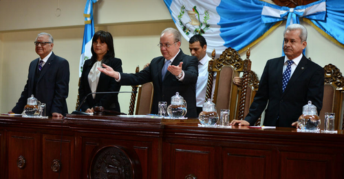 El Magistrado Roberto Molina Barreto fue quien anunció que los magistrados electos tomarían posesión. (Foto: Archivo/Soy502)