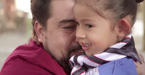 El abrazo entre Luis Fernando Chamalé y su hija le sacará las lágrimas a más de uno.