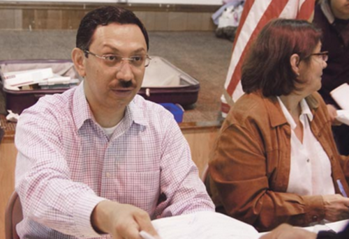 El vicecanciller atendió a los ciudadanos en el consulado móvil. (Foto: QuépasaRaleigh)