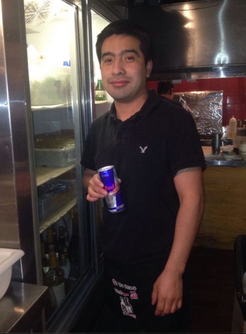 Moisés Ismael Locón se encontraba en el restaurante japonés donde trabajaba en el momento de la explosión. (Foto: Facebook)