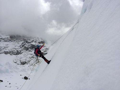 Imagen compartida por Andrea Cardona en sus redes sociales, en su preparación hacia la cima del Everest.