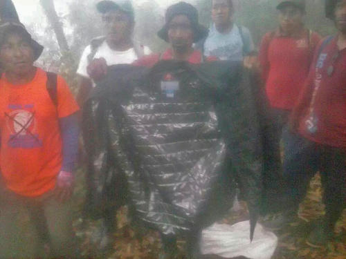 Autoridades establecieron un radio de búsqueda a partir del sector en el que se ubicó la chumpa que aún se desconoce si es de la ciudadana alemana.