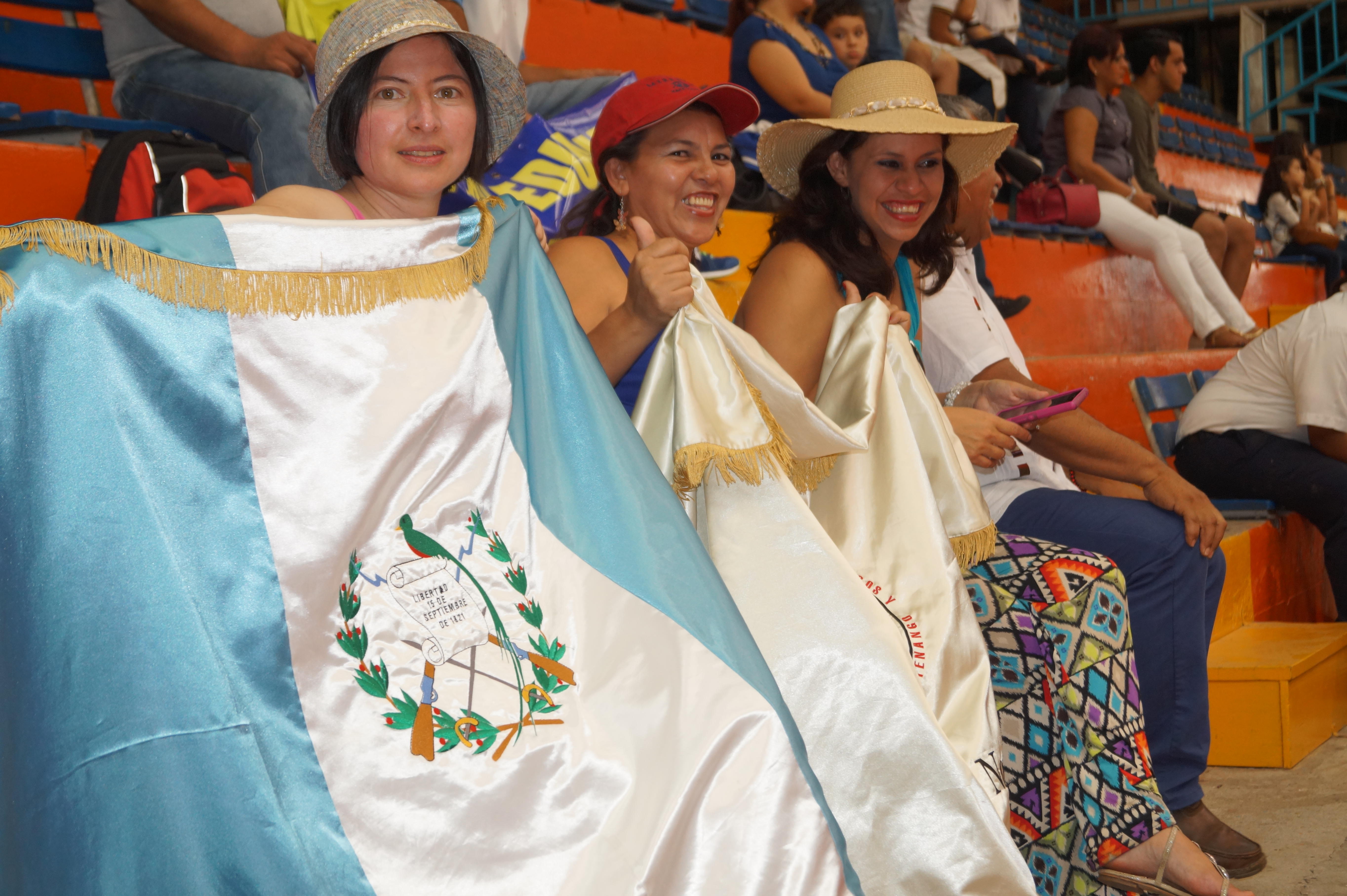Los padres de familia acompañaron a los participantes para darles apoyo. (Foto cortesía de Cetach No.2)