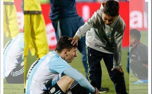 La postal de los niños chilenos con Messi que se volvió famosa