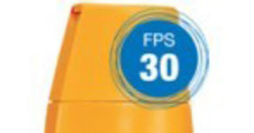 El factor de protección solar, generalmente, aparece en grande, en la parte frontal del frasco. (Foto ConsultoraAvon)