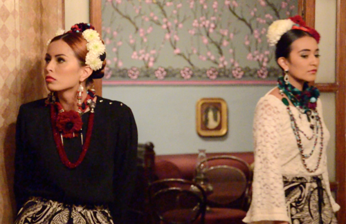 Los colores rojo y turquesa, combinaron perfectamente en este chachal, con detalles y figuras en plata. (Foto: Selene Mejía/Soy502)