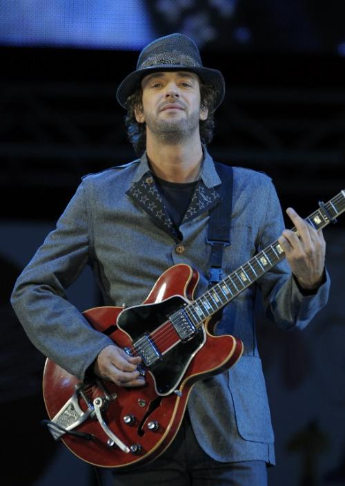 Gustavo Cerati, uno de los músicos argentinos más célebres del planeta y uno de las más importantes figuras del rock latinoamericano fue enterrado este viernes en un cementerio privado en Argentina (Foto: AFP)