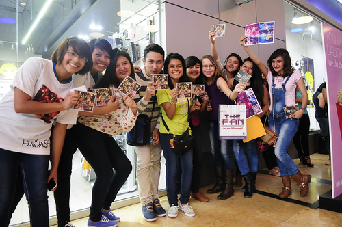 Ha-Ash se presentó en un showcase en El Duende de Oakland Mall, zona 10, donde las recibieron muchos fans. (Foto: Antonio Lederer/Nuestro Diario)