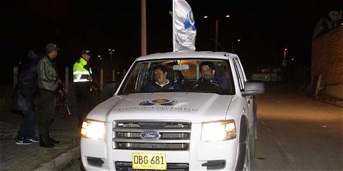 Alias "Popeye" salió la noche del martes, fuertemente escoltado por la Defensoría del Pueblo y la Policía. (Foto: El Tiempo)