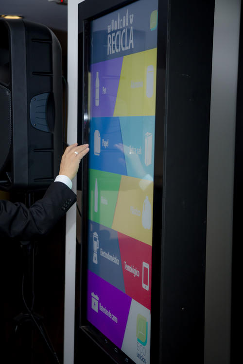 La aplicación EcoUnidos se encuentra disponible tanto para sistemas operativos Android como iOS. (Foto: George Rojas / Soy502)