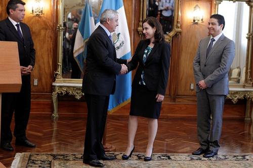 Ivanova Ancheta renunció a su cargo como Viceministra de Desarrollo Sostenible. En la fotografía, cuando asumió el cargo en noviembre de 2013. (Foto: Ministerio de Energía y Minas)