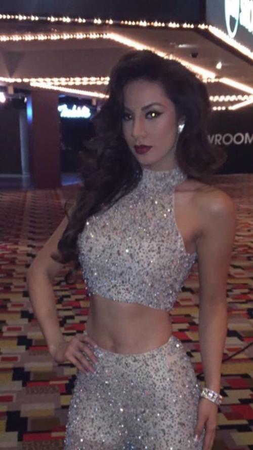 Jeimmy Aburto luce un traje de Sherri Hill. (Foto: Jeimmy Aburto)