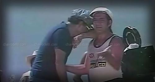 Jorge Gutiérrez en una escena del episodio del Chapulín Colorado en Acapulco. (Foto: www.chavodel8.com)