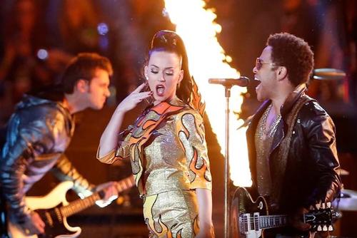 Lenny Kravitz acompañó a Katy Perry en el show. (Foto: AFP)
