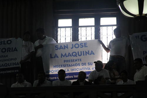 Uno de los requisitos para presentar una iniciativa de ley de creación de municipio es que el 10% de la población firme un documento solicitándolo. (Foto: Jesús Alfonso/Soy502)