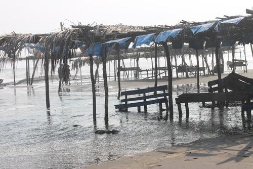 En el municipio de La Blanca, en San Marcos, el oleaje alertó a los pobladores. (Foto: Cortesía Nuestro Diario)