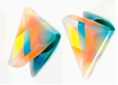 Mauricio Contreras-Paredes usa materiales innovadores como el acrílico, acetato y plexiglás. (Foto: Mauricio Contreras-Paredes)