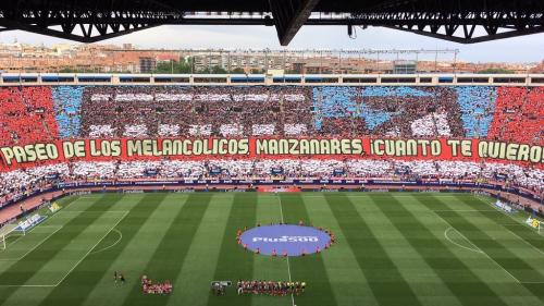 La afición colchonera despidió el estadio Vicente Calderón en el partido contra el Athletic de Bilbao. (Foto: Cuatro)