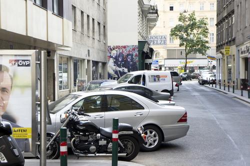 La obra del guatemalteco Carlos Pérez ya es parte del paisaje austríaco; su lema es que el arte debe ser para todos. (Foto: Carlos Pérez)