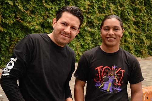 Diego y Elvis son los creadores de Plataforma Celeste, sesiones musicales en la web. (Foto: Selene Mejía/Soy502)