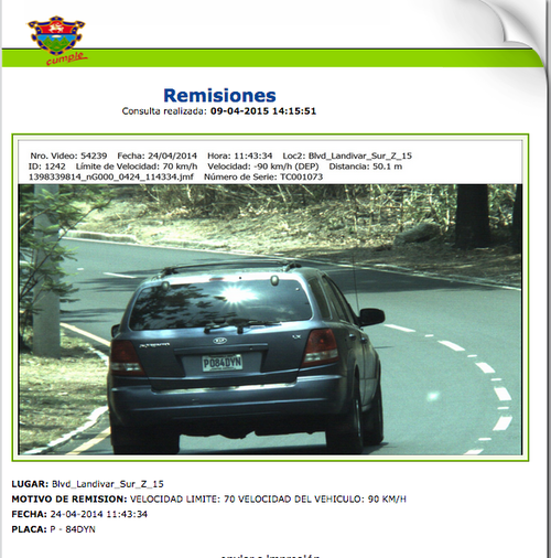 Esta es la foto tomada por la PMT al momento de multar el vehículo de Karin Pineda. (Foto: Portal Municipalidad)