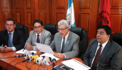 Los abogados se sumaron a la petición del Centro para la Defensa de la Constitución (Codecon). (Foto: Internet)