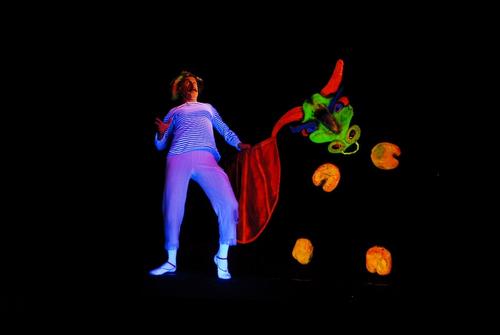 Personajes míticos son parte de "Las Aventuras de Fausto". (Foto: Teatro Negro de Praga oficial)