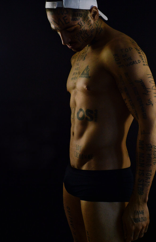 Vin Los quiere conquista el mundo llamando la atención con sus tatuajes. (Foto: Maxime Girard tremblay)