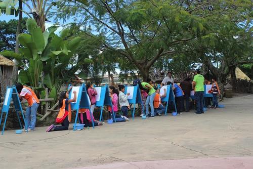Los niños disfrutan de diversas actividades artísticas, deportivas y de conocimiento con los animales. (Foto: Zoo la Aurora oficial)