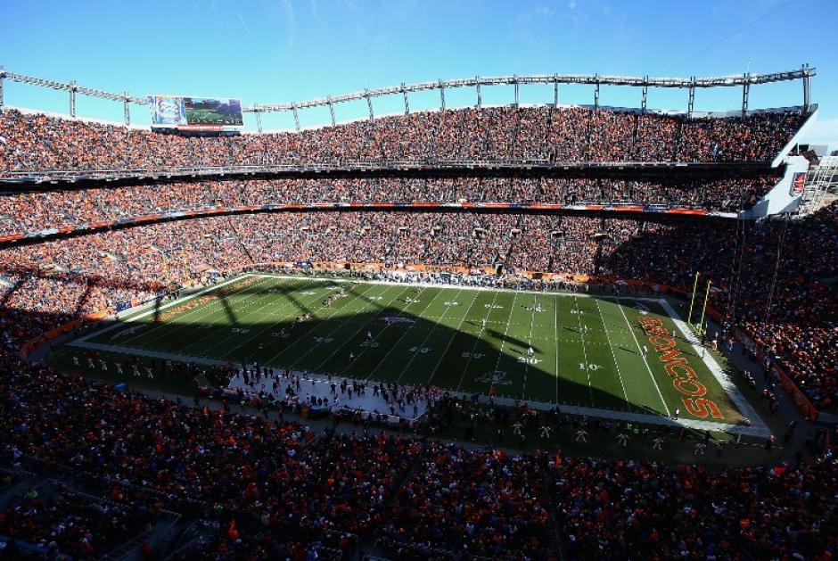 Solo cuatro equipos buscan llegar al Super Bowl XLVIII. (AFP)