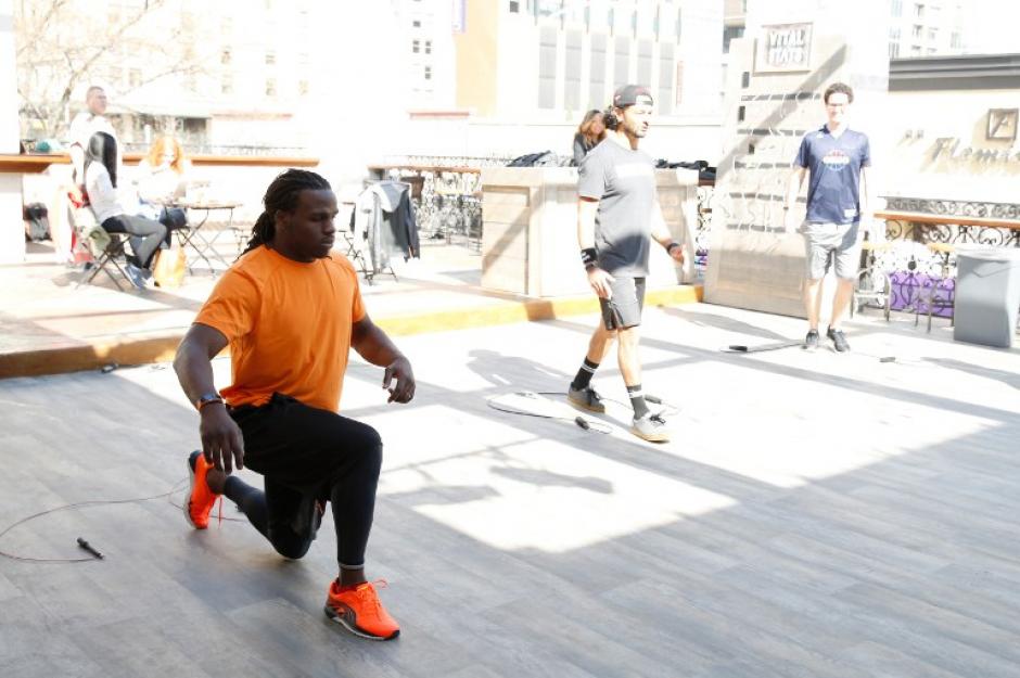 Jamaal Charles jugador de la NFL en plena práctica de Crossfit. (Foto: AFP)