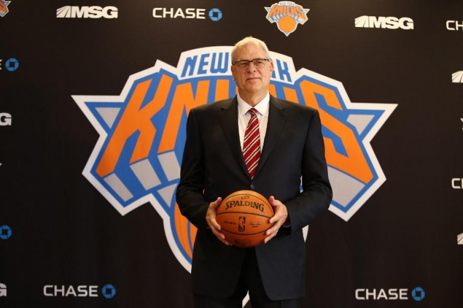 El exentrenador Phil Jackson regresa a los Knicks de Nueva York, perop ahora para ser prsidente. (Foto: AFP)