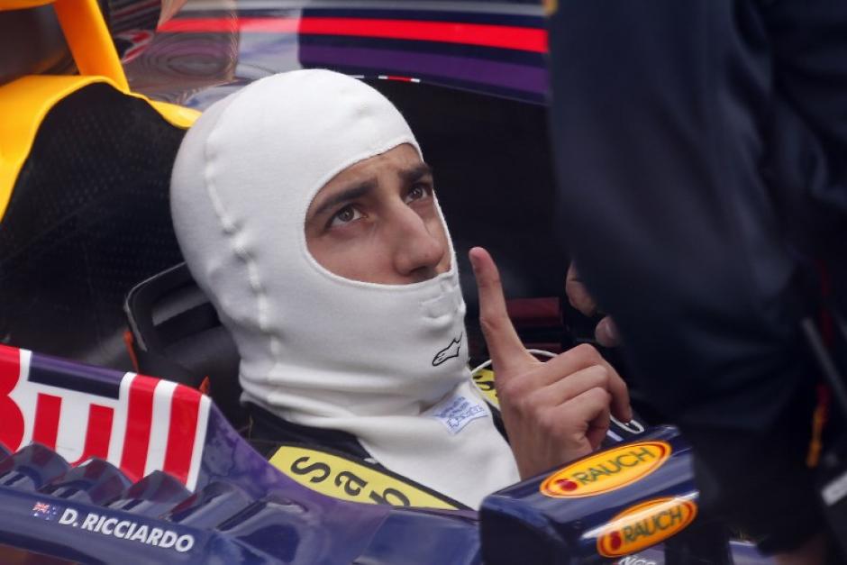El piloto australiano de Red Bull Daniel Ricciardo fue descalificado por exceder el límite de combustible. (Foto: AFP)