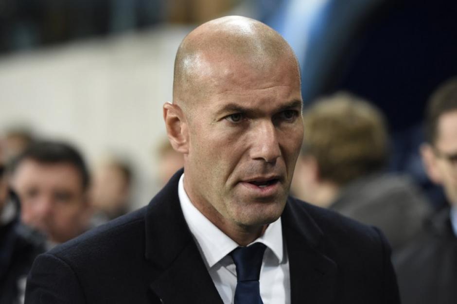 A los Zidane no les fue bien contra el Legia. (Foto: AFP)
