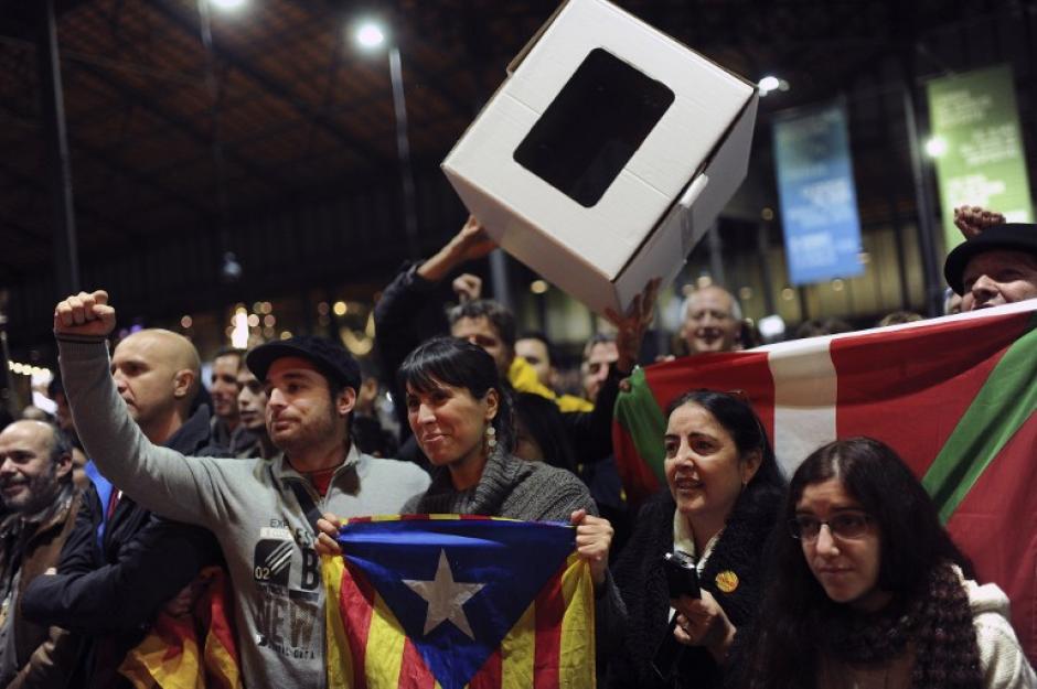 El gobierno regional de Cataluña cifró en 2 millones 250 mil el número de personas que participaron en el proceso soberanista, suspendido por el Tribunal Constitucional de España, de las que un 80,72 % apoyaron la independencia. (Foto: AFP) 