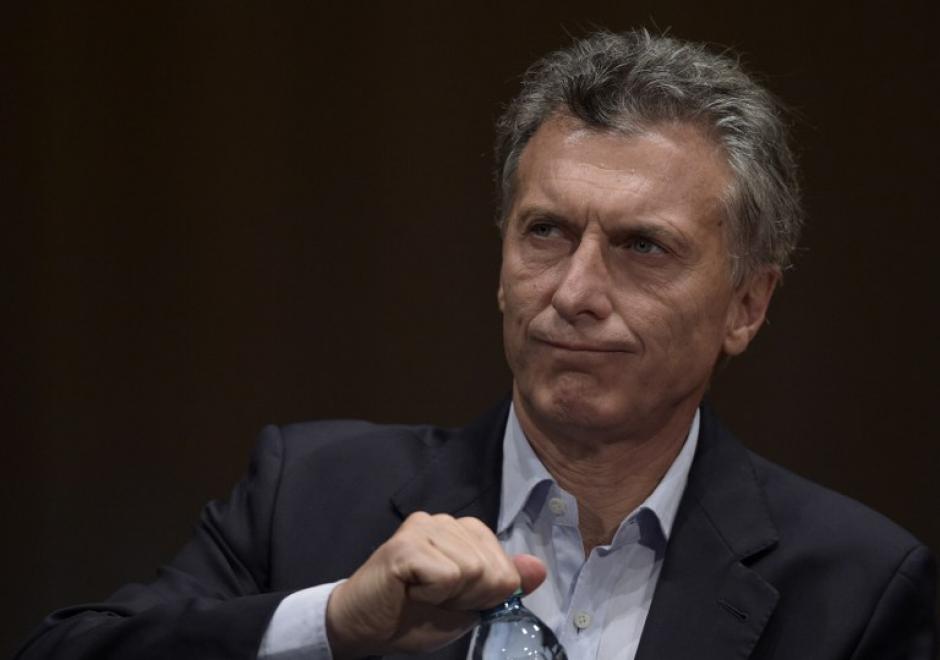 El dirigente promercado de derecha Mauricio Macri, ganó la presidencia Argentina en un reñido balotaje, cuyos resultados el gobierno kirchnerista de centroizquierda calificó este lunes como un "empate". (Foto: AFP)