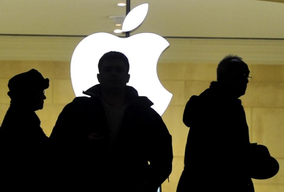  Apple superó hoy la barra simbólica de los 700.000 millones de dólares de capitalización bursátil. (Foto: AFP/Timothy A. Clary)